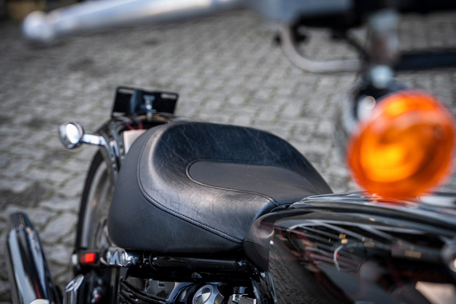 Fahrzeugabbildung Harley-Davidson SOFTAIL FXCW ROCKER C - 260er -