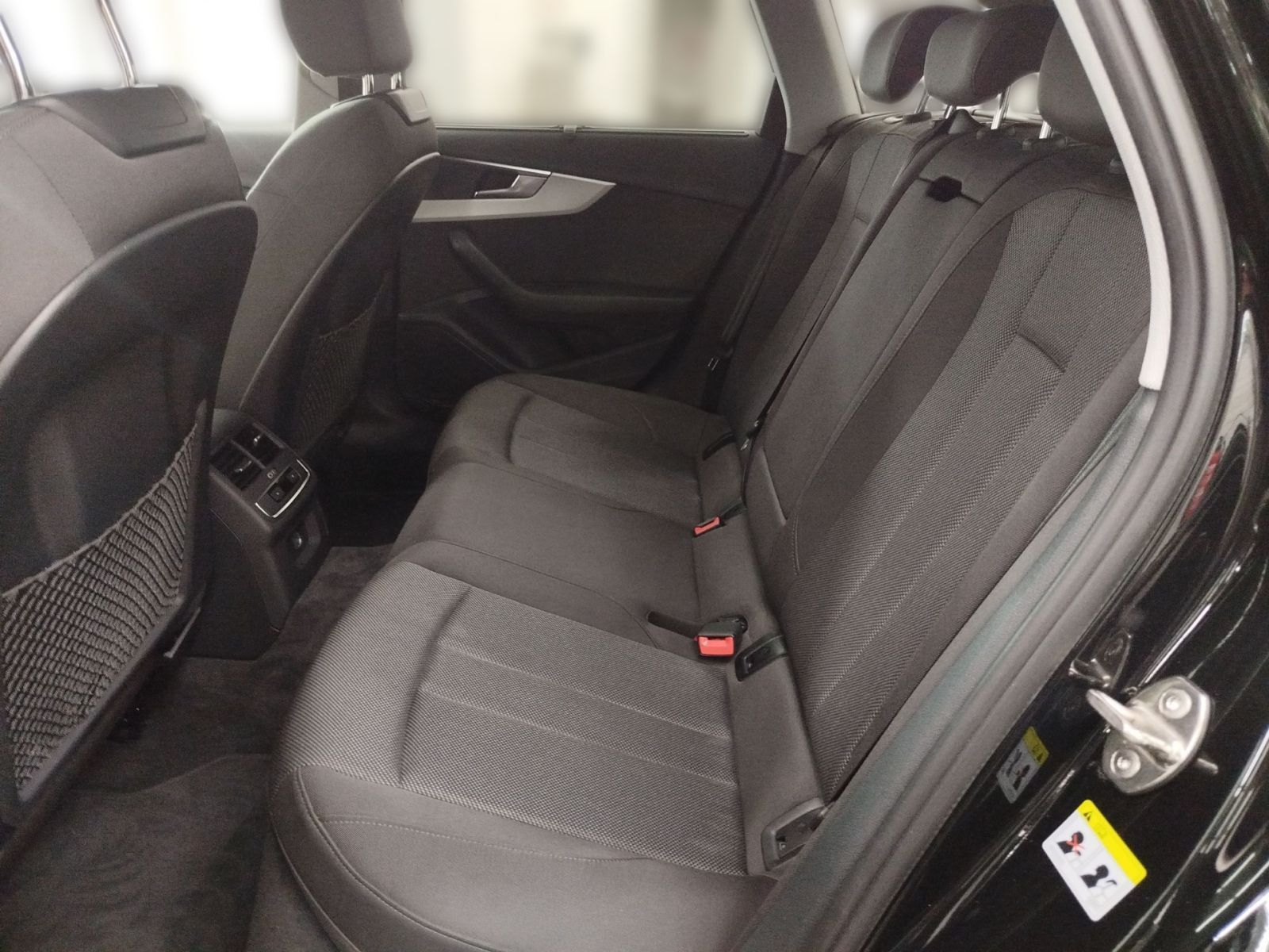 Audi A4 - Bild 11