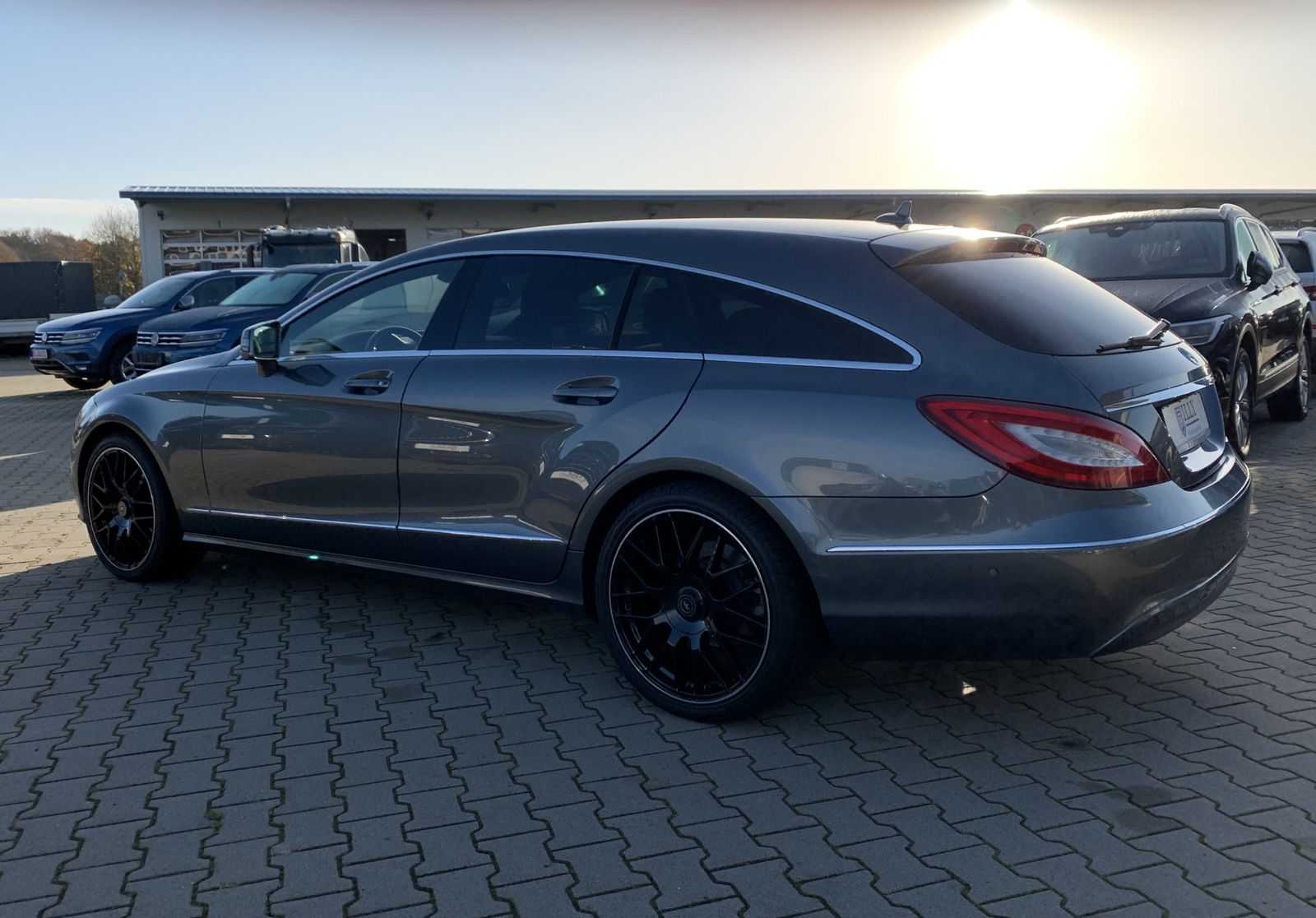 Fahrzeugabbildung Mercedes-Benz CLS 350 Shooting Brake BlueTEC*4Matic*Leder*LED*