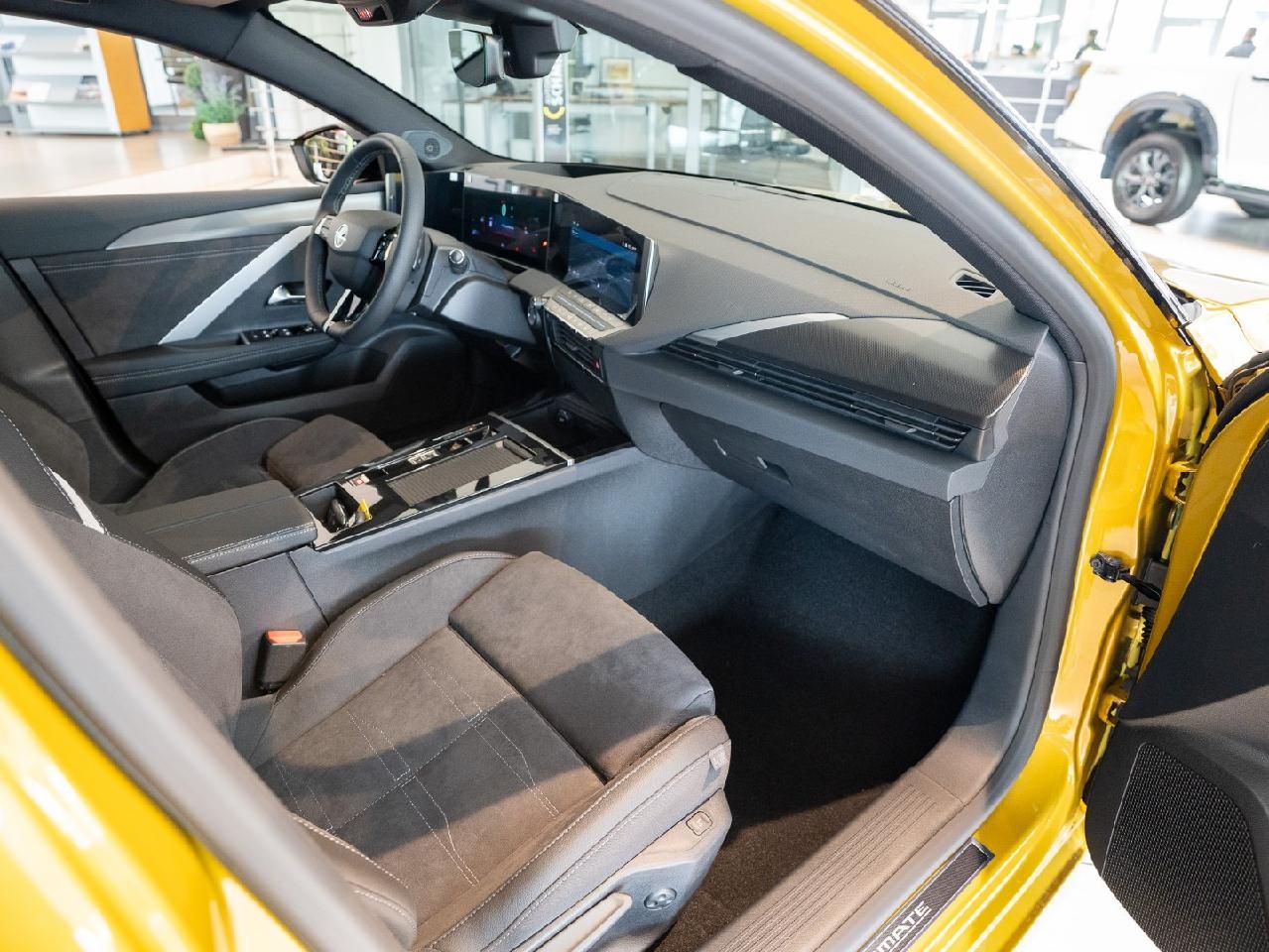 Fahrzeugabbildung Opel Astra L Lim. 5-trg. Ultimate