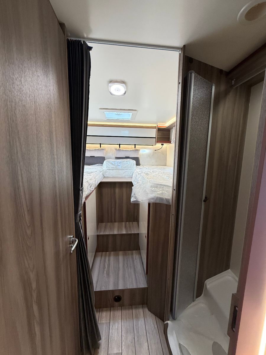 Fahrzeugabbildung Roller Team Kronos 284 M