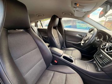 Mercedes CLA 200 - 5