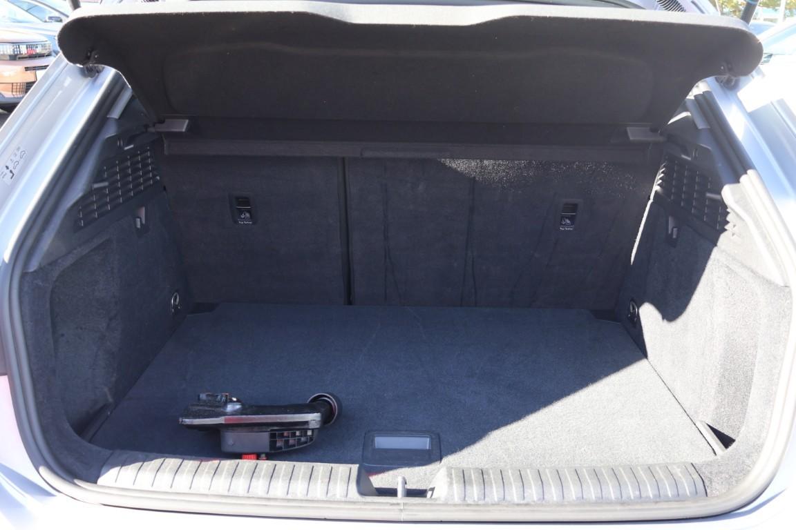 Audi A3 35 1.5 TFSI advanced LED AHK Tempomat DAB PDC