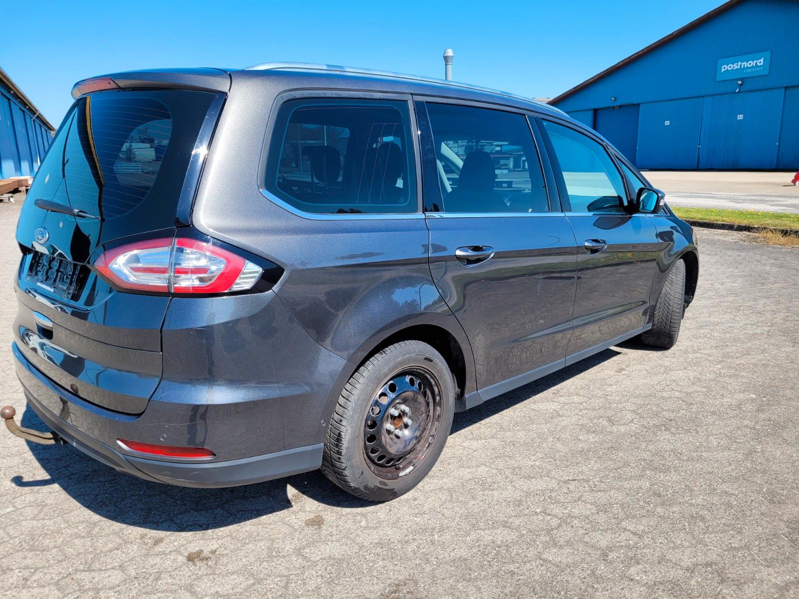 Ford Galaxy Titanium
