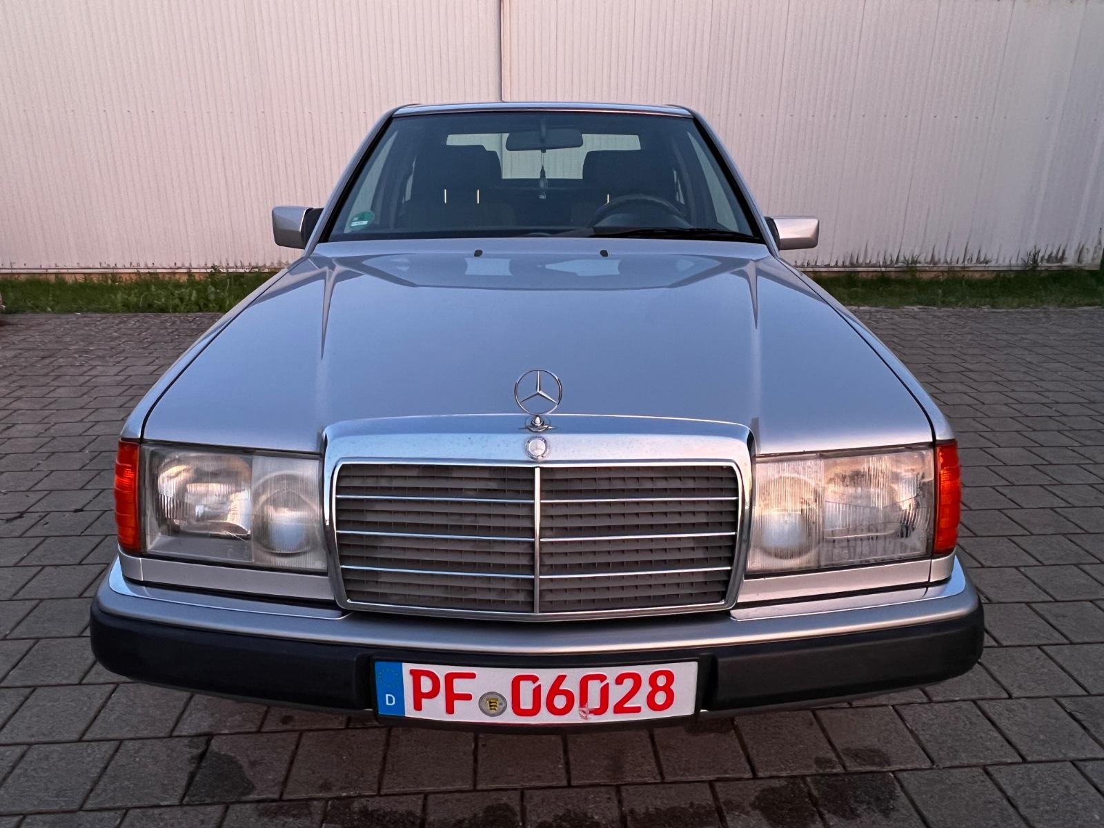 Mercedes-Benz 200 E *Automatik*Schibedach*H Kannzeichen*