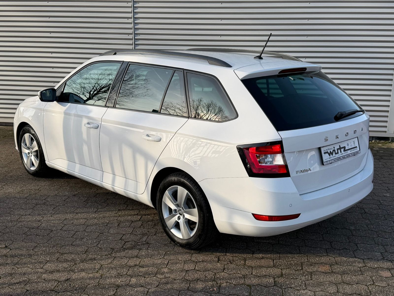 Fahrzeugabbildung SKODA Fabia Combi Ambition