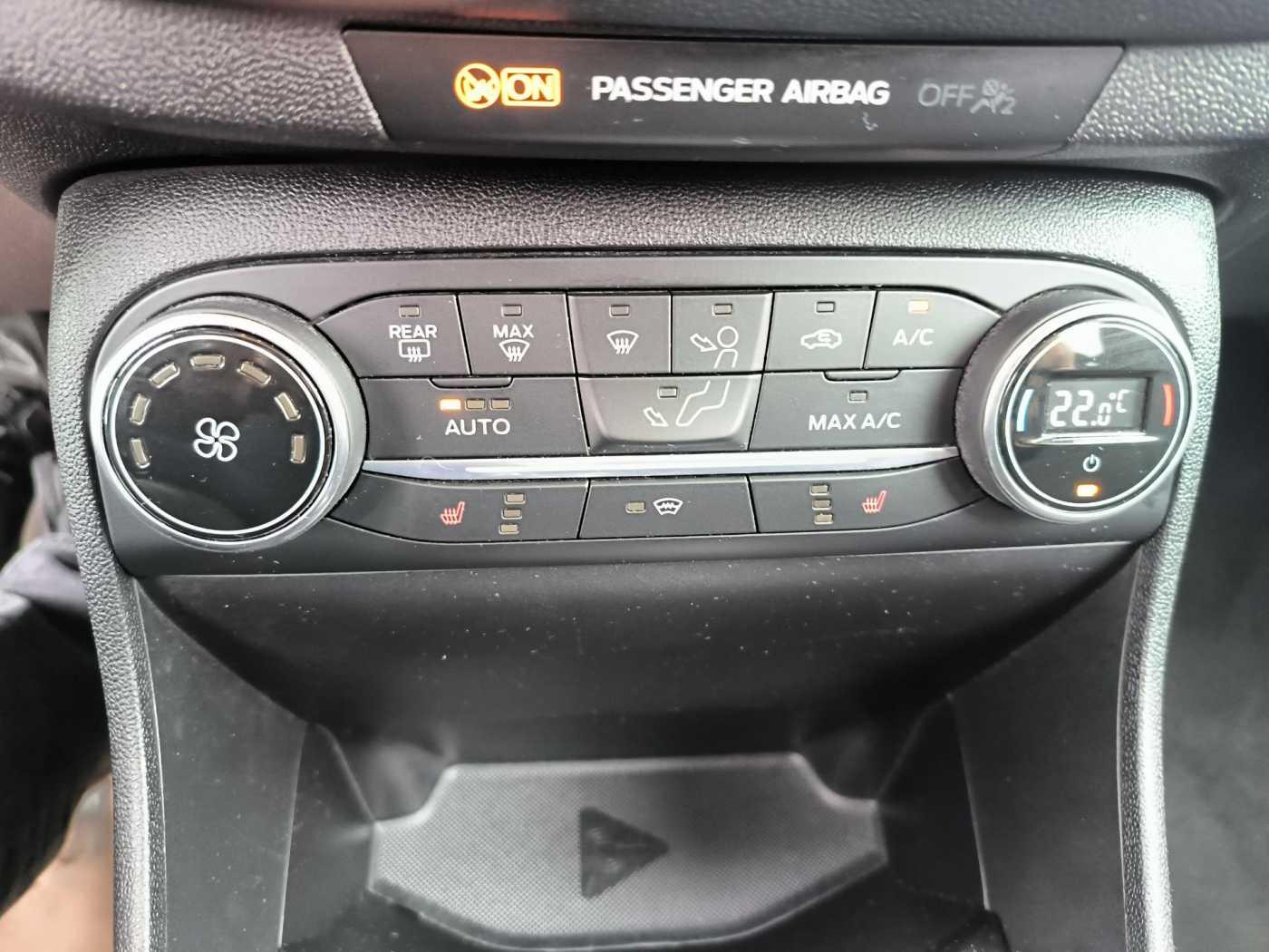 Ford Fiesta Titanium+Navi+Allwetter+AHK