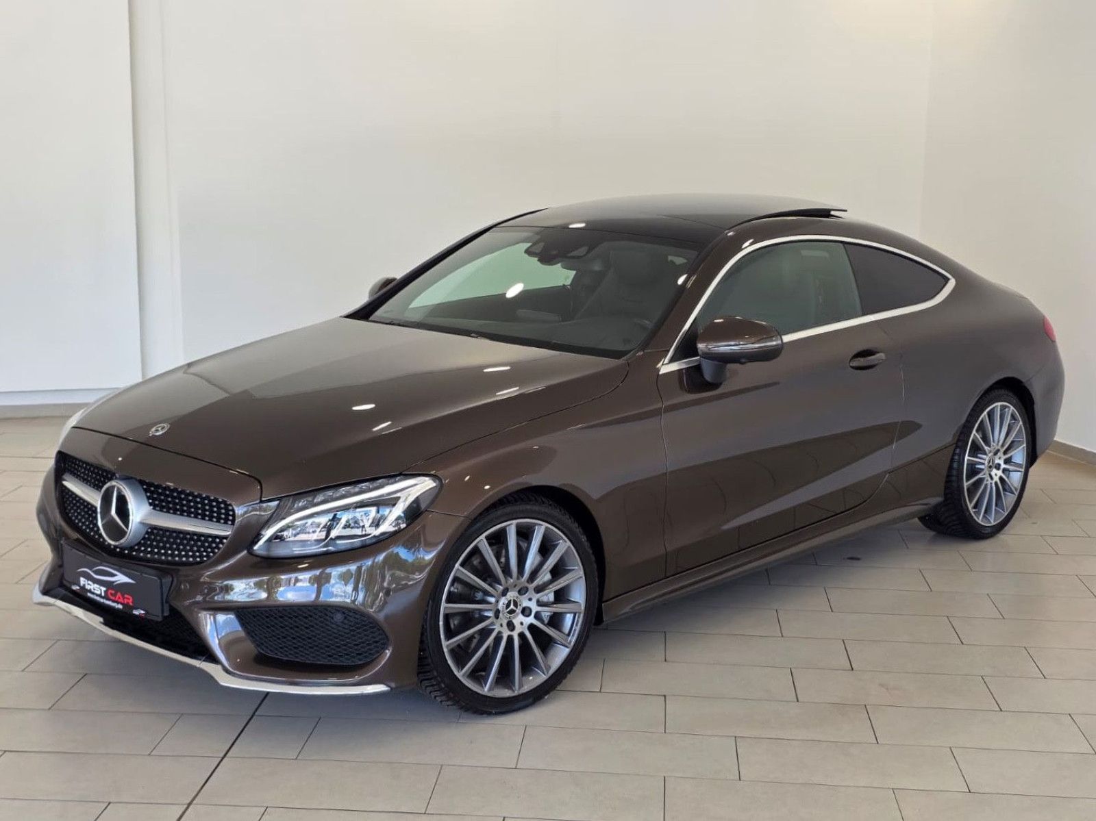 Mercedes-Benz C 300 Coupe AMG-Line
