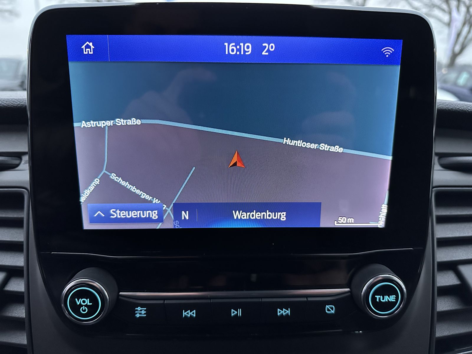 Fahrzeugabbildung Ford Transit Custom 300 L2H1 NAV+SHZ+KAMERA+SORTIMO