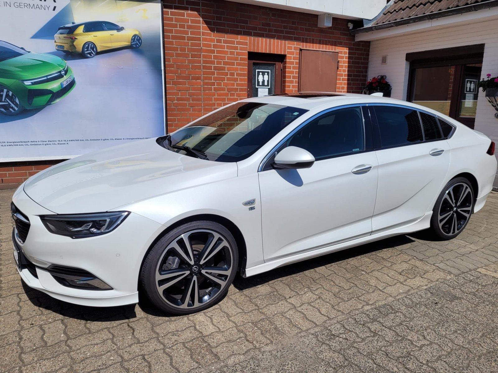 Opel Insignia GS 2.0 Turbo Autom. INNOV. 4x4/LEDER/SC