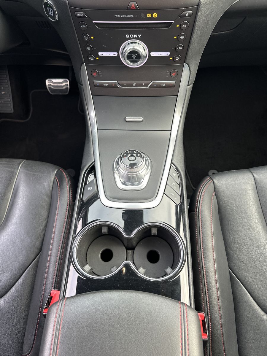 Fahrzeugabbildung Ford S-MAX 2.0 EB Aut. AWD ST-Line NAV+LED+ACC+PANO