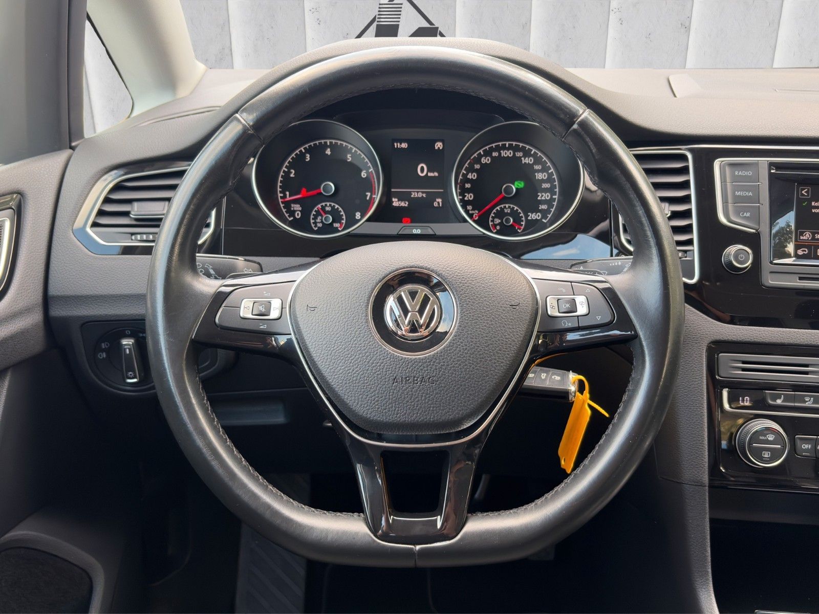 Fahrzeugabbildung Volkswagen Golf Sportsvan Highline*DSG*AHK*Xenon*Alcantara*