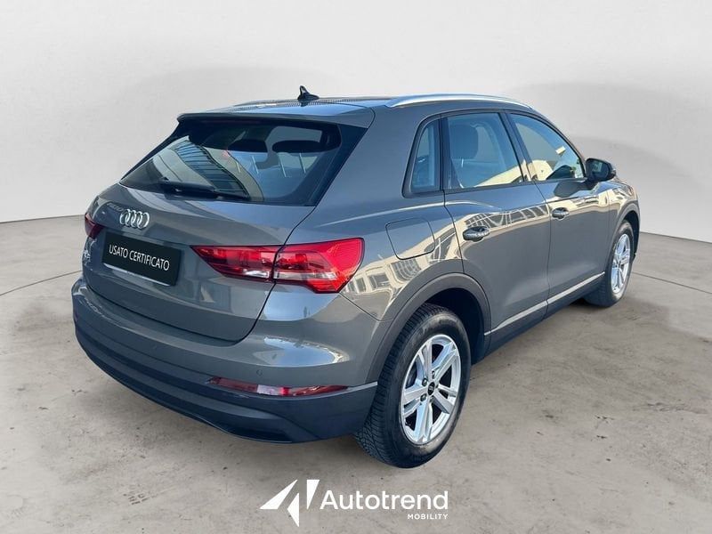 Audi Q3 35 TDI 150 CV Automatica S-tronic Busine imagem 2