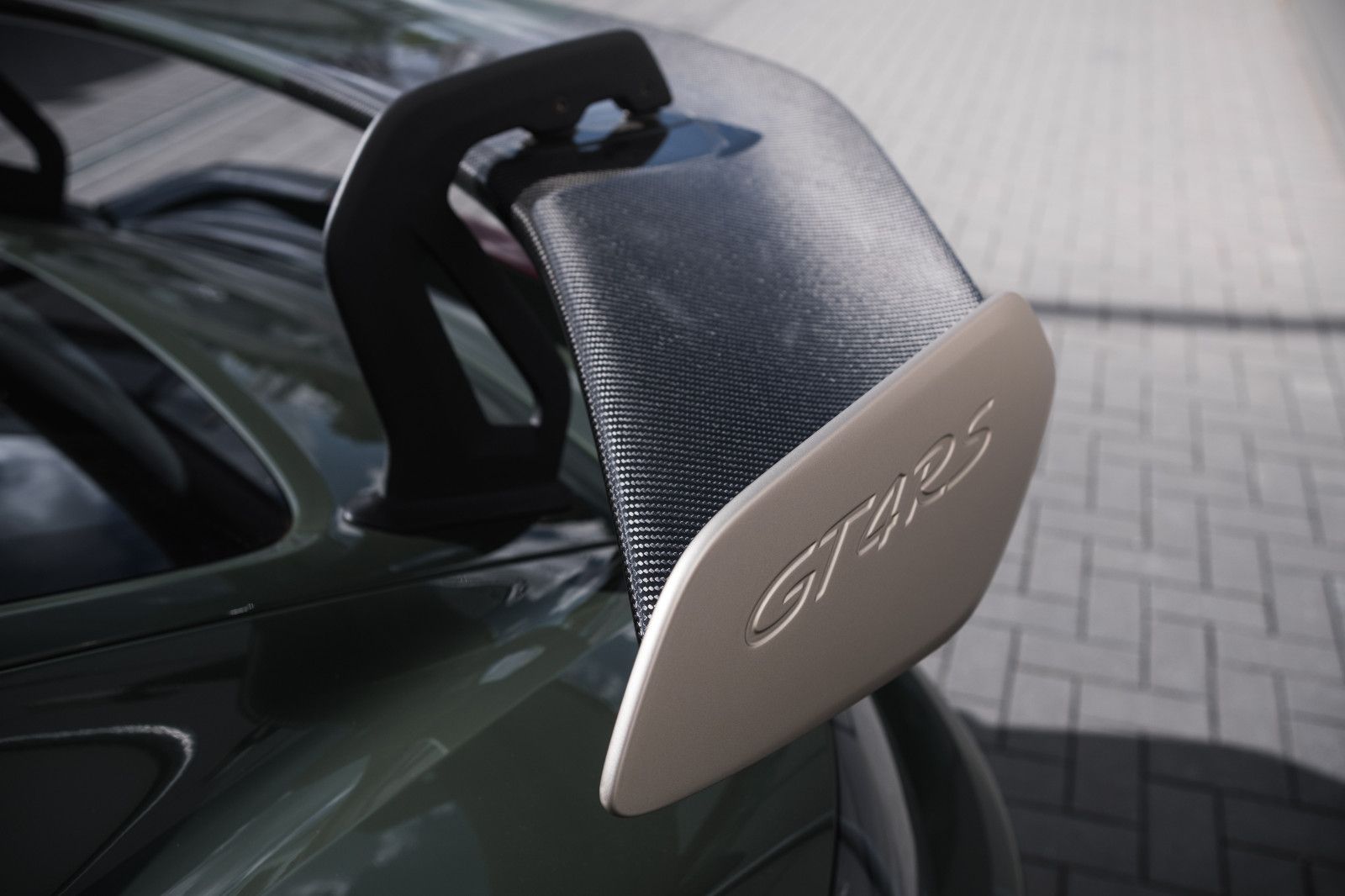 Fahrzeugabbildung Porsche 718 GT4 RS-PTS-Sonderwunsch-Weissach-Lift