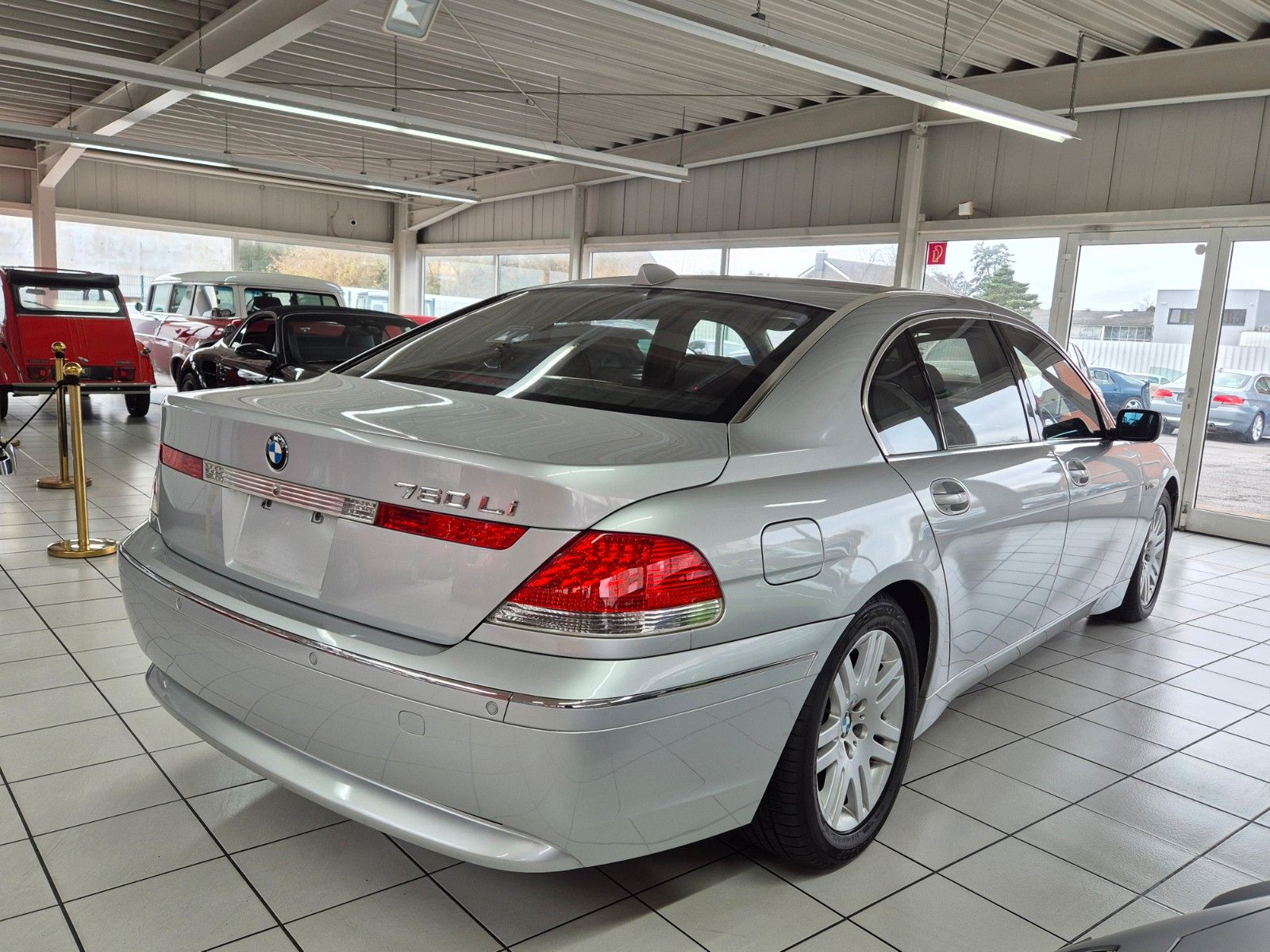 Fahrzeugabbildung BMW 760Li A/Erstlack/Orig. km/Ausnahmezustand