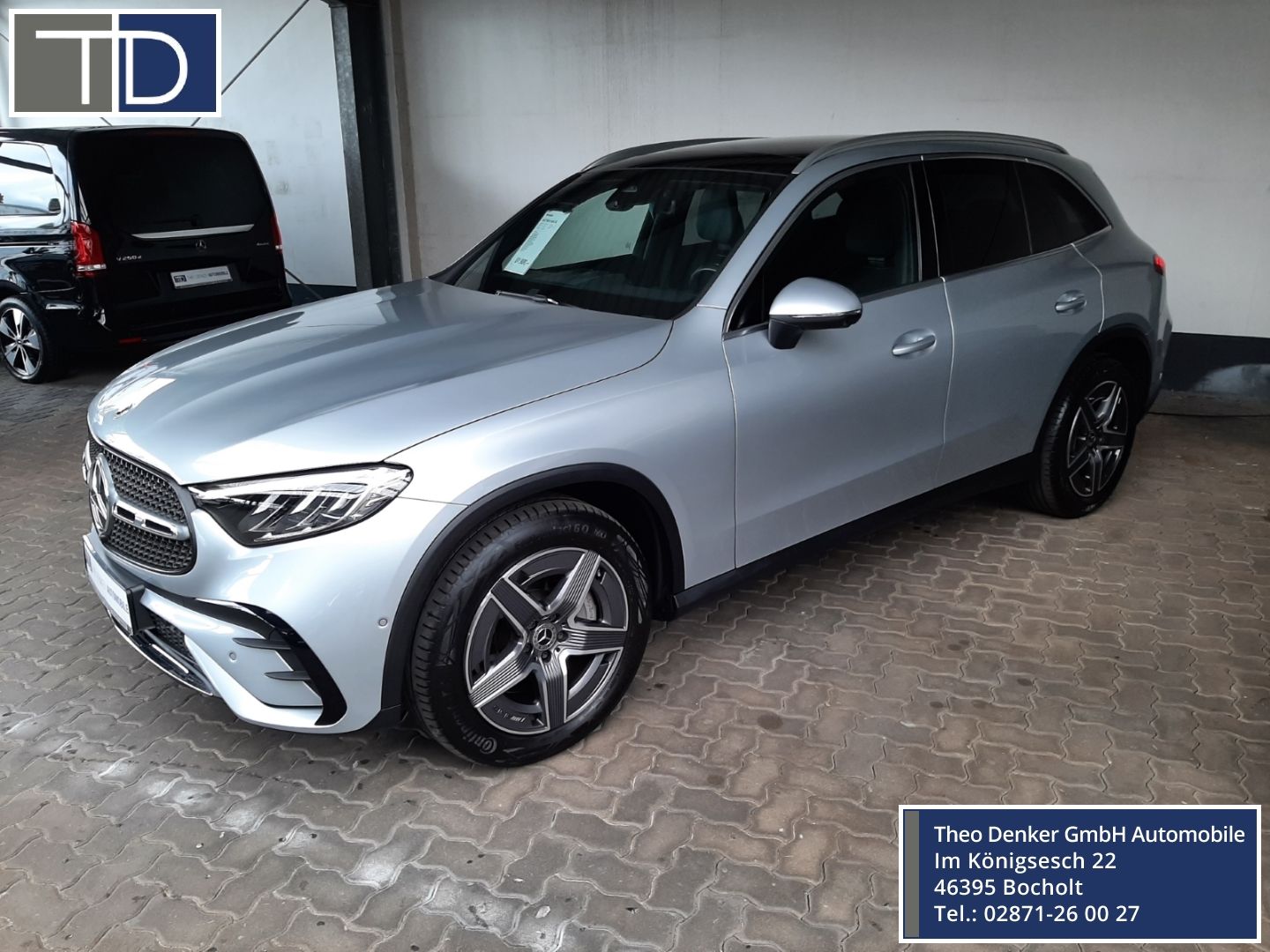 MERCEDES-BENZ GLC 300 d 4MATIC AMG Pano 360° AHK
