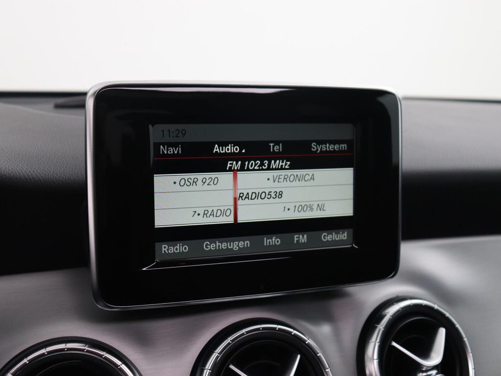 Mercedes-Benz CLA 200 Ambition Motorproblem AMG Styling panora