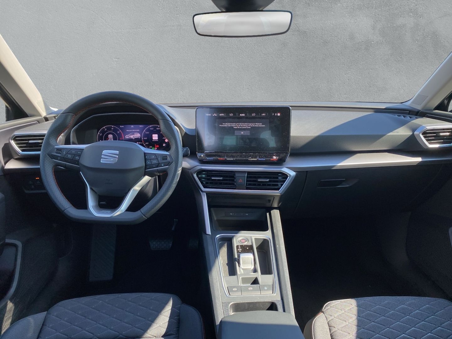 Fahrzeugabbildung SEAT Leon Sportstourer FR 2.0 TDI EU6d Navi Digitales