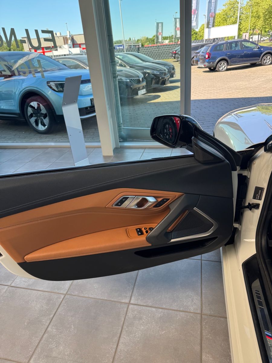 Fahrzeugabbildung BMW Z4 M/BMW Garantie bis 07/2027