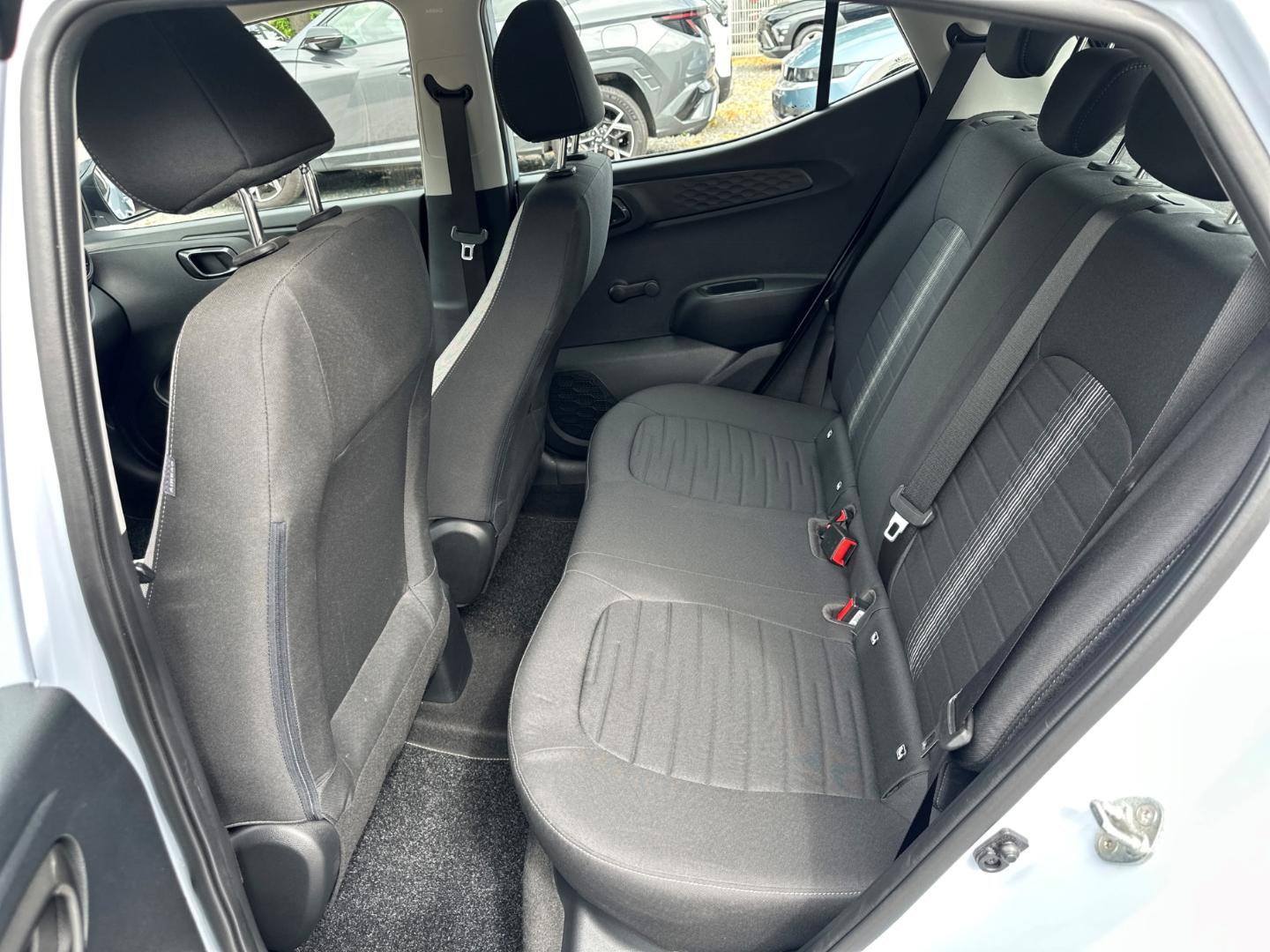 Hyundai i10 Trend 1.0 RFK SHZ LenkradHZG Allwetter Klima, миниатюра 8