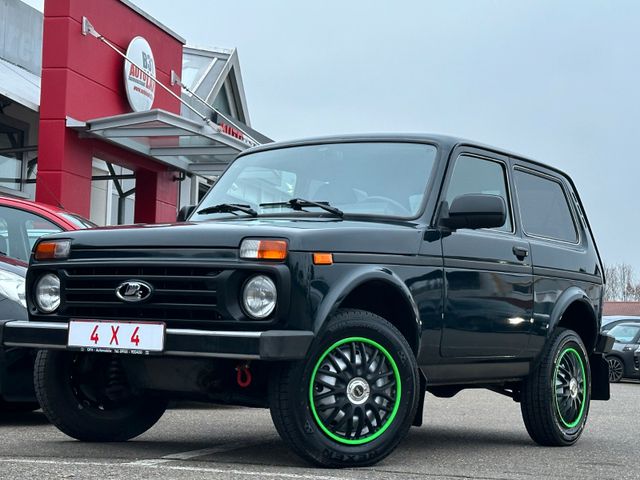 Lada Niva 4x4 Offroad 1.7 Euro6 JVC AUX USB TÜV 1Hand