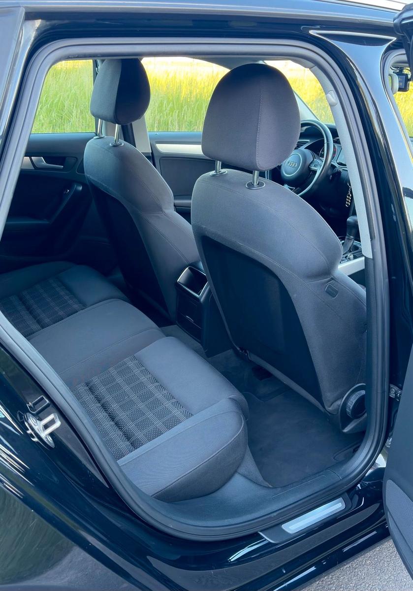 Audi A4 2013 — photo 10