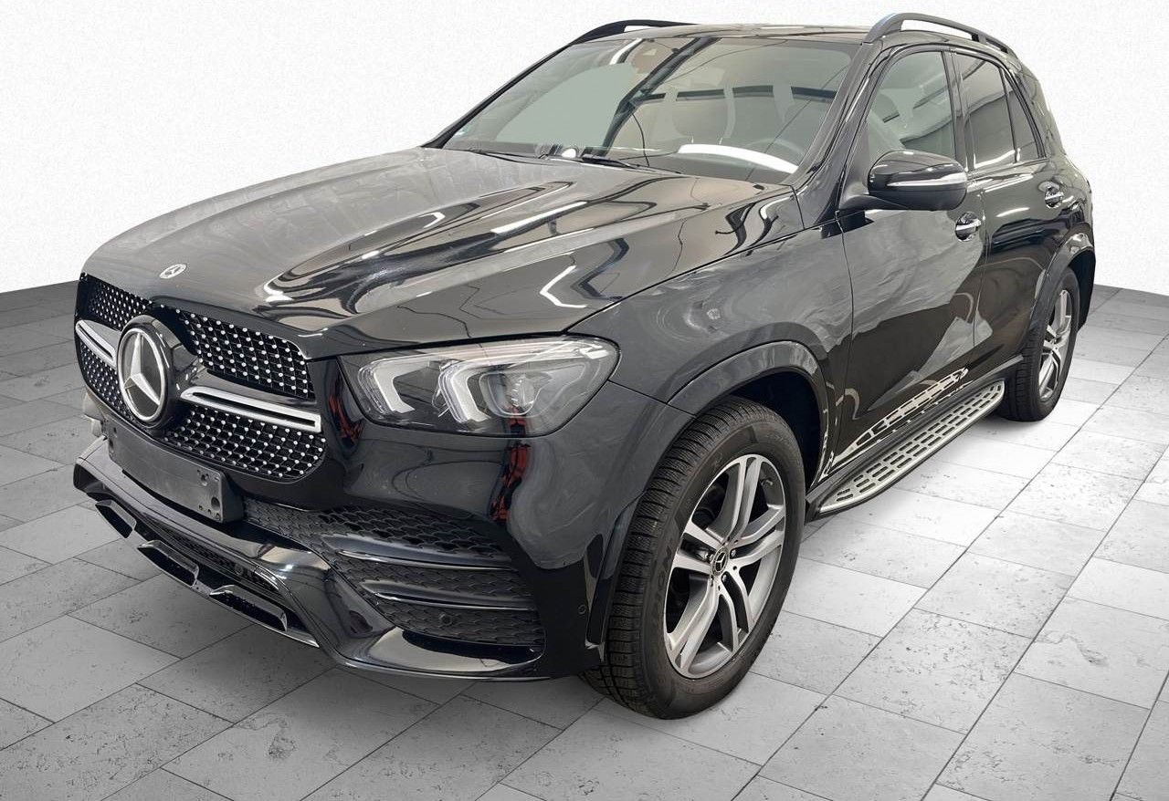 MERCEDES-BENZ GLE 300 d 2x AMG HUD*360*4xSH*Night*Burmest*20