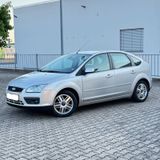 Ford Focus MK2 1.6 GHIA | 82.000 km | TÜV NEU - Ford Focus aus 2006: 1.6