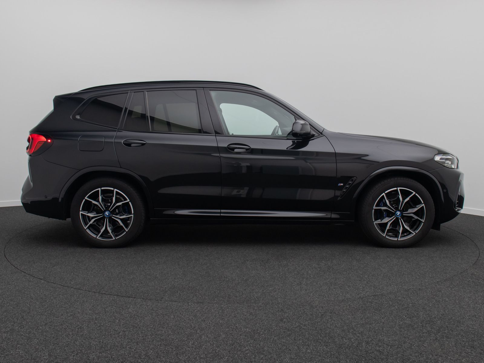 Fahrzeugabbildung BMW X3 xD30e M Sport 360&deg;HUD DAB H/K Panorama 19Zoll