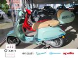 Vespa Primavera 50 Batik E5+ Verde mit Topcase - VESPA TOPCASE