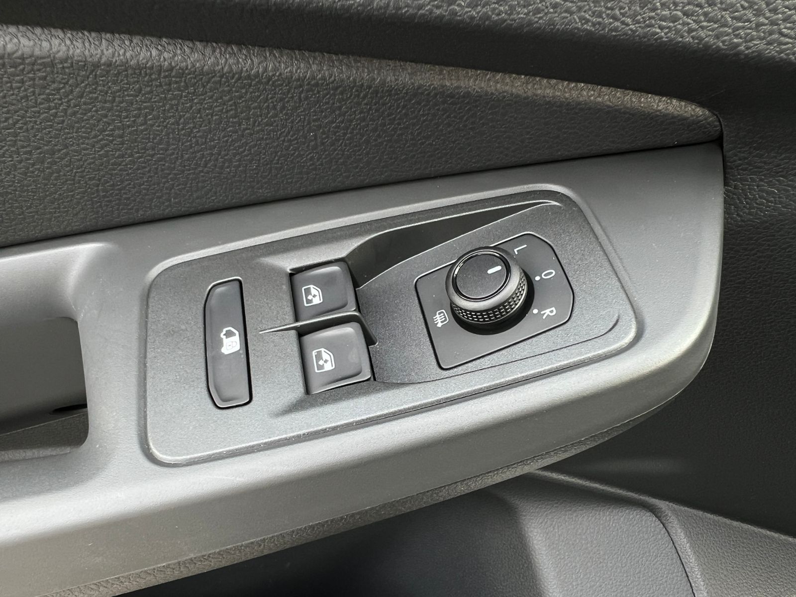 Fahrzeugabbildung Volkswagen Caddy Cargo Maxi 2.0 TDI *AHK, Klima, AppConnect