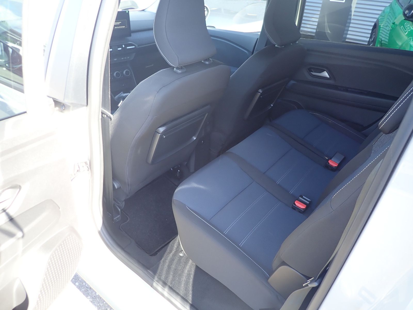 Fahrzeugabbildung Dacia Jogger Journey hybrid 155 7-Sitzer