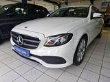 Mercedes-Benz E 220 d T Modell/LEDER/AHK/GARANTIE/ALU/LED/ - Mercedes-Benz E-Klasse: T Modell