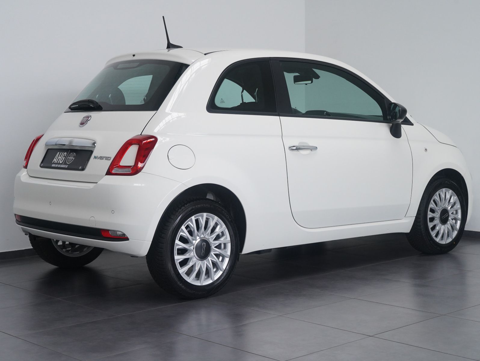 Fahrzeugabbildung Fiat 500 1.0 Mild Hybrid KOMFORT/TECH/NAVI/CARPLAY