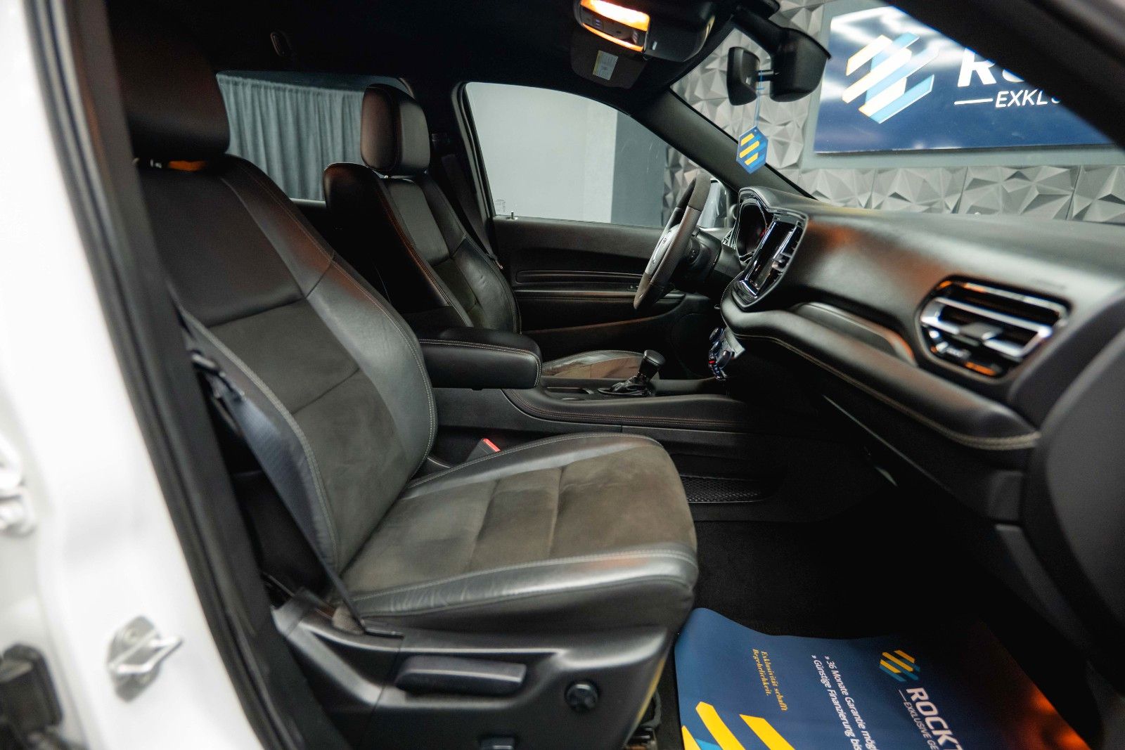 Fahrzeugabbildung Dodge Durango 5.7 V8 R/T SRT 4x4 Night-Paket Modell 22