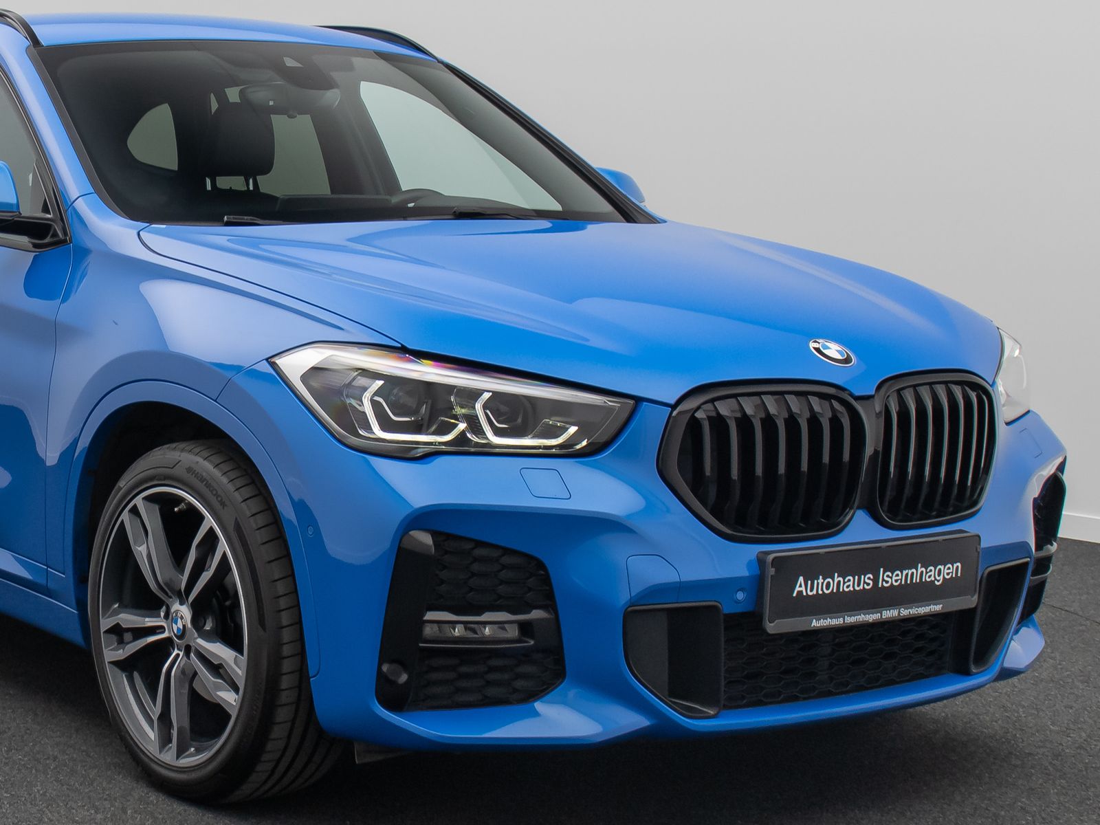 Fahrzeugabbildung BMW X1 sD18d M Sport HUD Memory LED ParkAss Komfort