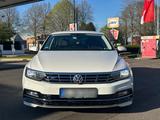 Volkswagen VW Passat R Line - VW Passat Gebrauchtwagen in Mönchengladbach