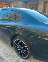 Maserati Quattroporte 3.0 V6 Modena 430cv rwd auto - Maserati: Modena