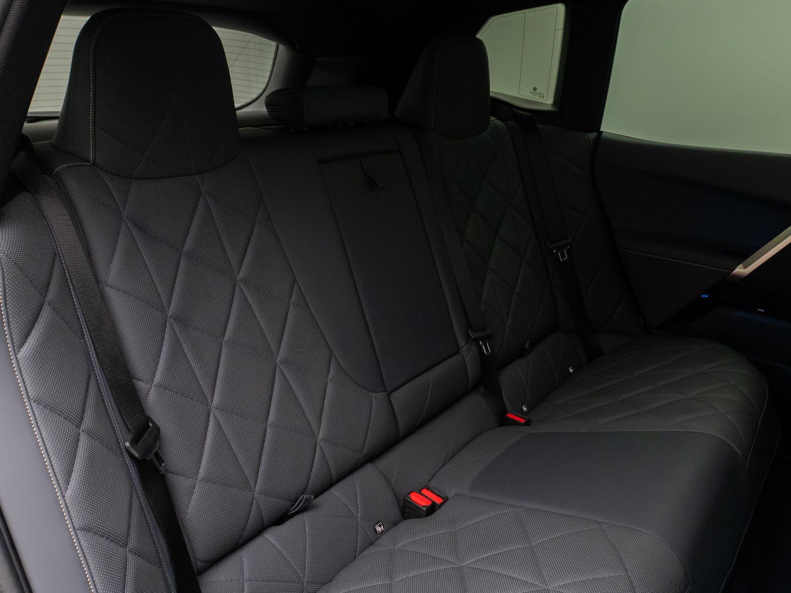 Fahrzeugabbildung BMW iX xD40 Edition Sport 360°Laser SkyLounge 22Zoll