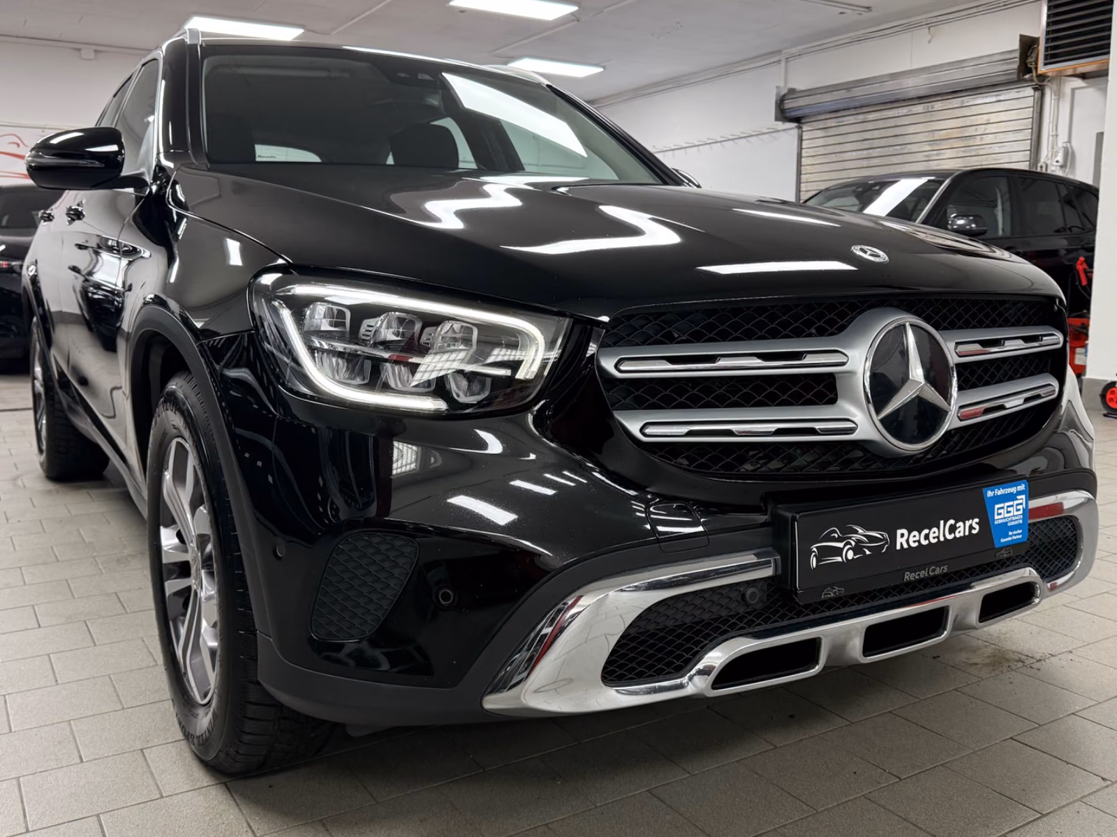 Mercedes-Benz GLC 220 d 4Matic*AHK*MBUX*RFK*SHZ*LED*PARK-PAKET