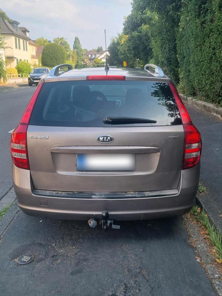 Kia cee'd 2006 — engine 105 HP (77kW)