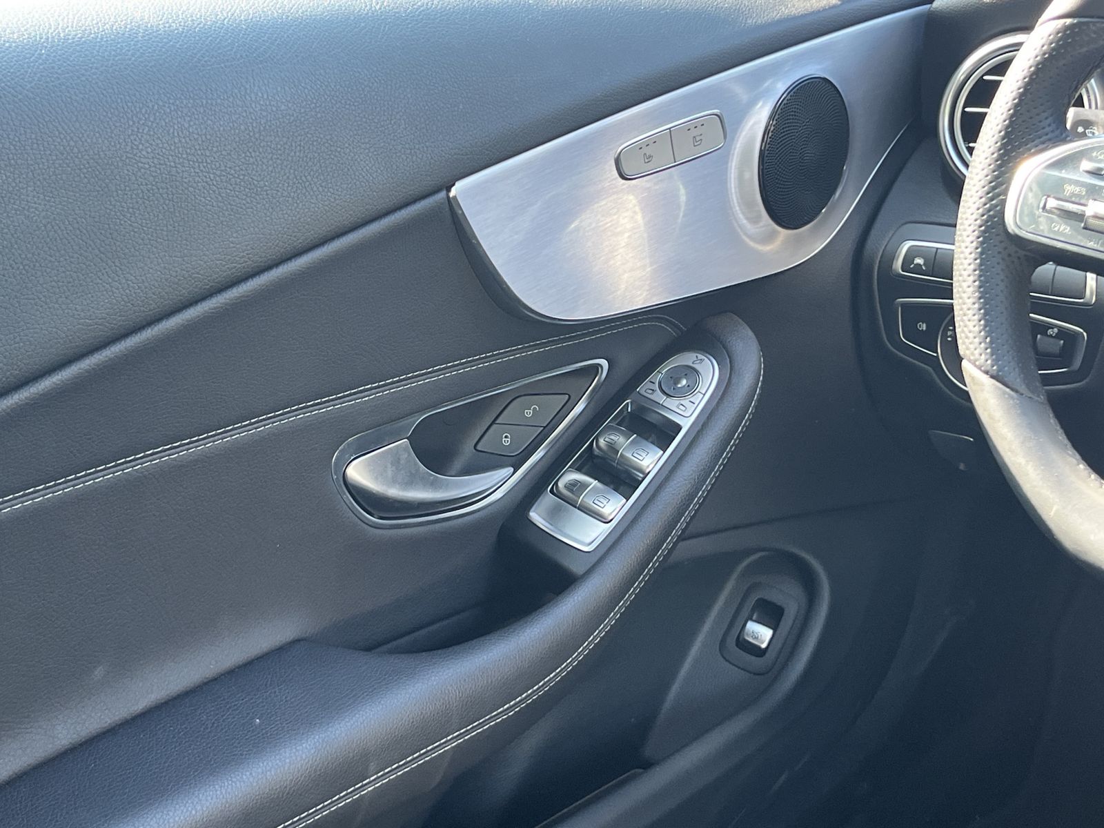 Fahrzeugabbildung Mercedes-Benz C 200*AMG-Line*SHZ*Navi*LED*Kamera*ACC**