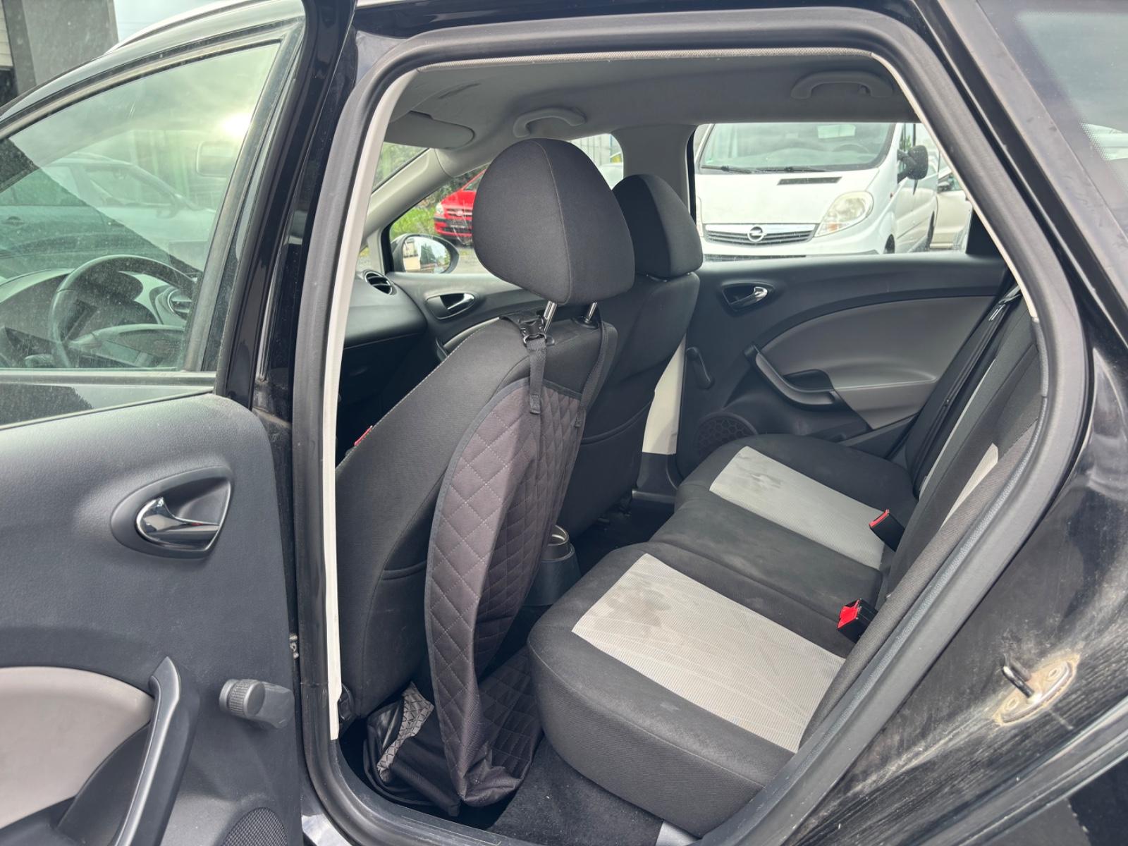 Seat Ibiza 2013 — photo 11