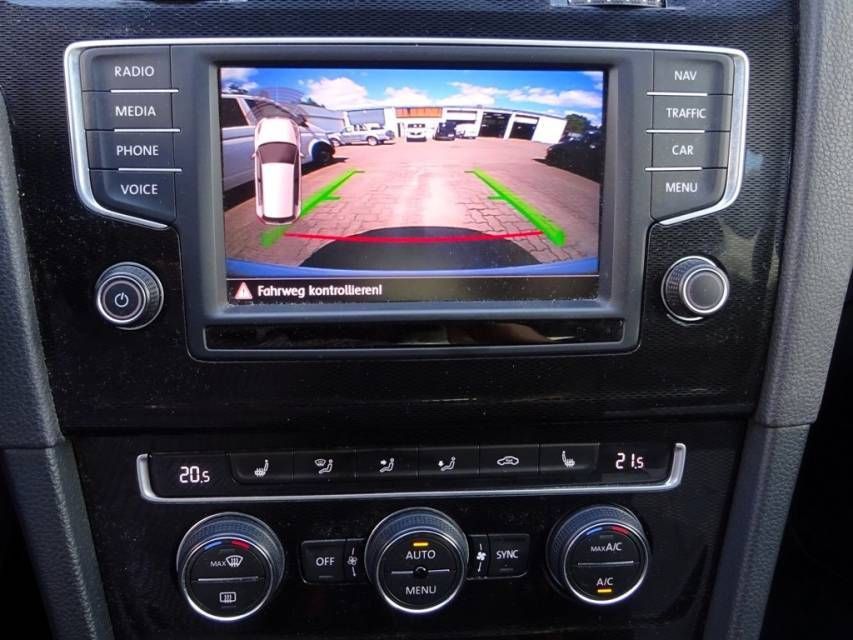 Fahrzeugabbildung Volkswagen Golf VII 2.0 TSI GTI Performance Navi RFK