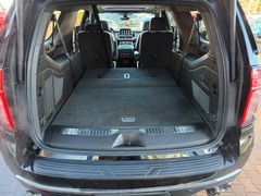 CHEVROLET Suburban 5.3l V8 Premier 4x4*LED*Panodach