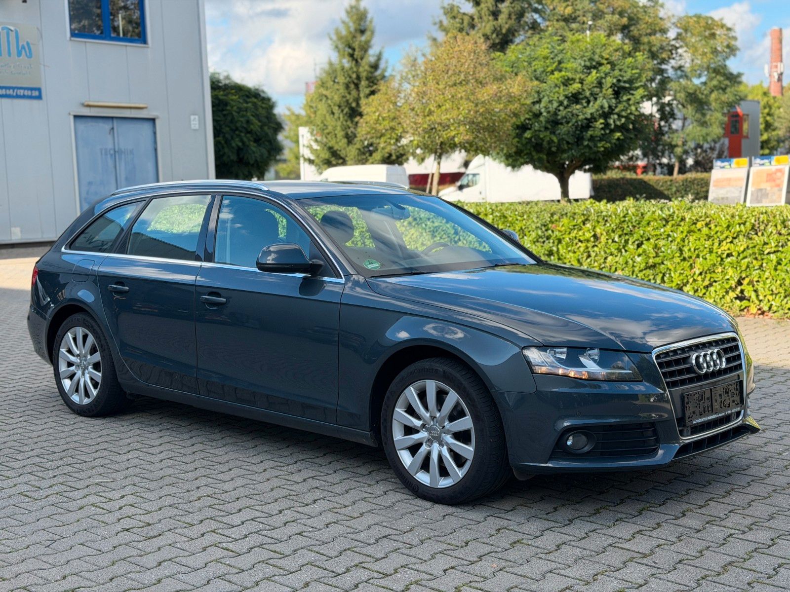 Audi A4 - 1