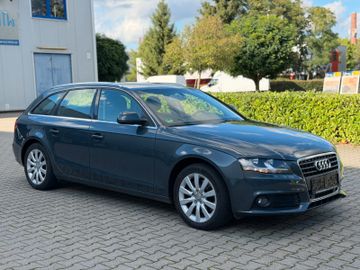 Audi A4 - 1