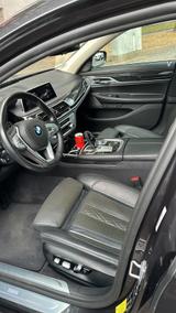 BMW 750d xDrive -, Sophistograu Brillanteffekt metal - BMW 750 von privat
