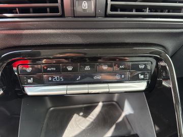 Citroën C3 Aircross MAX 145 HYBRID HUD+Kam.+LED+Navi+PDC