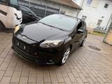 Ford Focus 2,0 EcoBoost ST - Ford Focus: 2.0